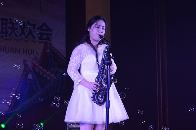 信息工程学院分工会 萨克斯独奏《我心永恒》