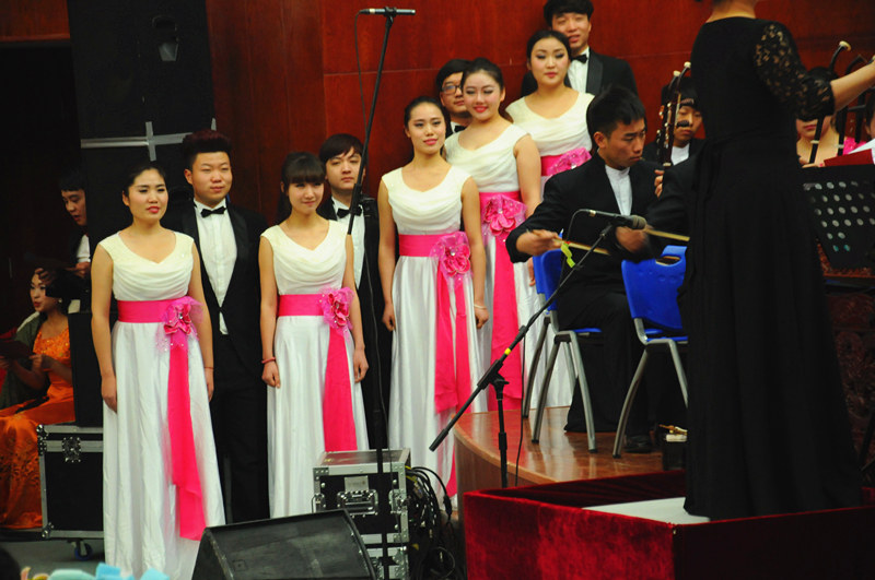 威廉希尔足球官网新年音乐会